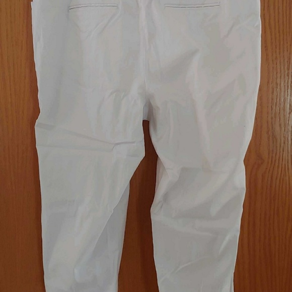 White capris - Picture 2 of 3